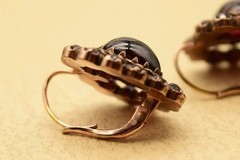 Vintage Unbranded Garnet Heart Motif Earrings (Almandine Garnet) F012