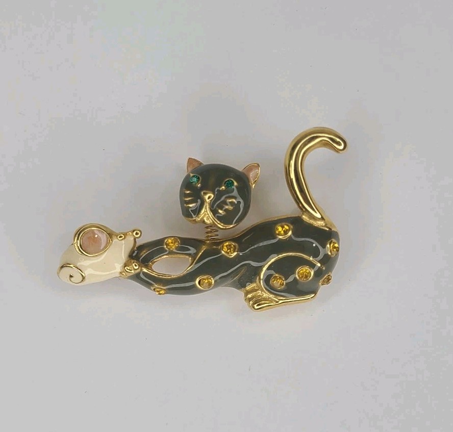 Vintage 1950’s Signed LG Lind Gal Enamel Bobblehead Cat W/Mouse Brooch