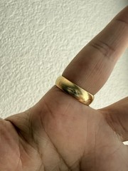 vintage solid 14K gold band 6mm Wide 8.6 Grams size 10.5