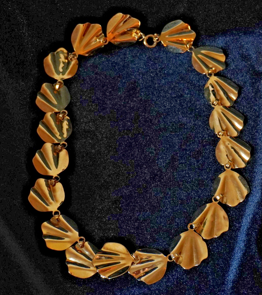 Vintage Park Lane Gold Tone Shell Link Statement Necklace Signed