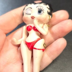 Vintage Unsigned Betty Boop Porcelain Brooch 3.5 Inches Articulated