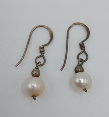 VTG 7mm Pearl Dangle Earrings 1in Drop Sterling Silver French Wire 1.43g Estate