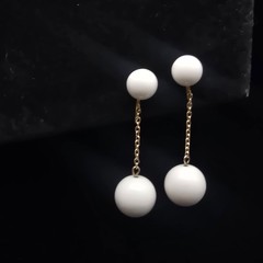 Vintage White Ball Dangle Drop Clip On Earrings Costume Jewelry