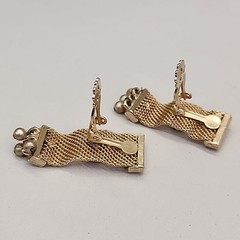 Vintage Leru Mesh Earrings Clip On Gold Tone Dangle 1 5/8″