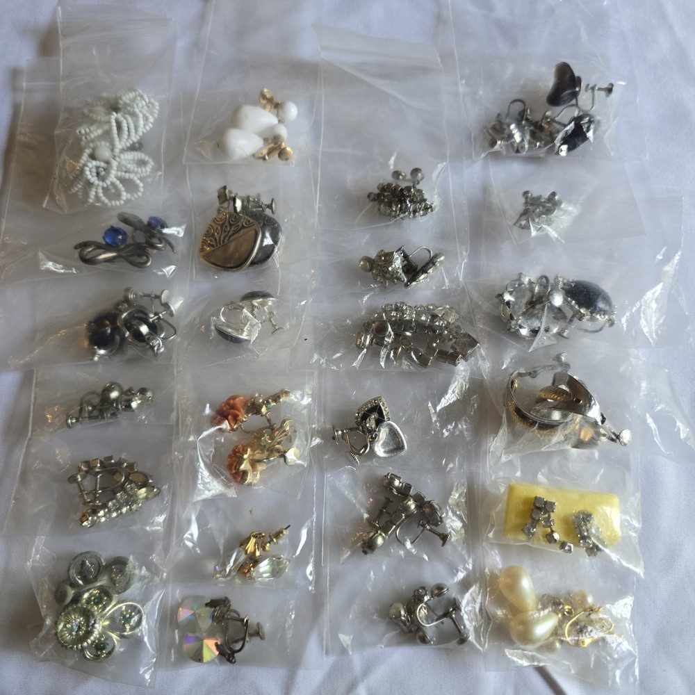 Vintage Costume Jewelry Earrings Lot 26 Pairs Screw Back Clip On Rhinestone Pear