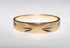 VINTAGE BRUSHED ETCHED 14K YELLOW GOLD SZ 9.75 LEAVES RING 2.75G BAND