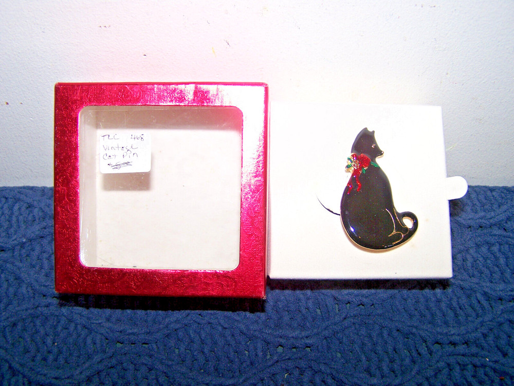 VINTAGE 80’S WHIMSICAL SIGNED VERO 2″ BLACK ENAMEL CHRISTMAS CAT PIN BROOCH NOS