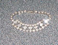 Vintage rhinestone bracelet * 49 round prong-set stones * 50s/60s