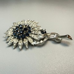 Vintage Lisner Sunflower Rhinestone Brooch Blue White Rhinestones Signed READ