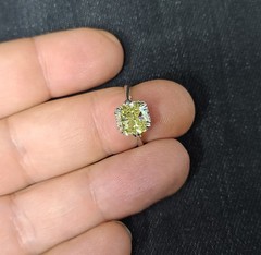 Platinum Vintage Engagement Ring 3.02ct.Natural Yellow Radiant Cut Diamond GIA