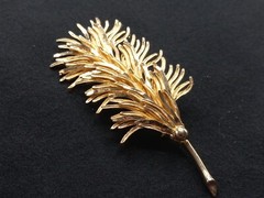 MCM CORO 3.5 In Long Goldtone Intricately Detailed Branch Design Brooch