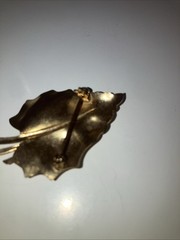 Vintage Gold Tone Green Beads Leaf And Bow Brooch Pin Small Emerald Green