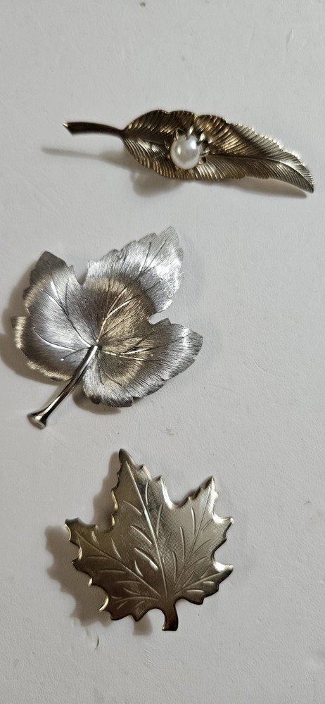 Vintage Autumn Fall Leaf 3 Pin Lot