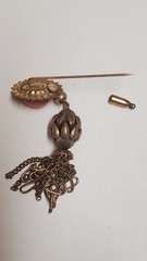 Vintage Hobe faux coral gold tone stick pin