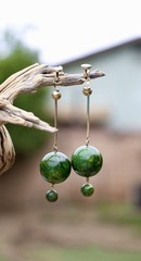 Green Bakelite Dangle Earrings Screwback 12K Gold Filled Marbled Ball Drop 1940s
