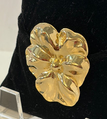 Scarf Clip Gold Tone Pansy Flower Hinged Vintage