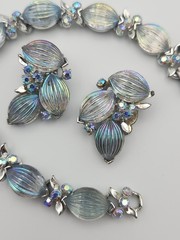 Vintage LISNER 1959 Melody IRIDESCENT Molded Glass Bracelet and Earrings