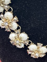 Vintage Coro Gold Tone Metal & Faux Pearl Flower Necklace Adjustable Boho READ