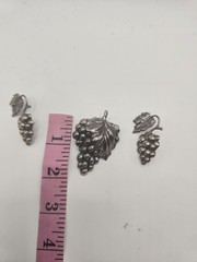 Vintage unmarked silver plate grapes pendant and earrings spoon handle back 2 in