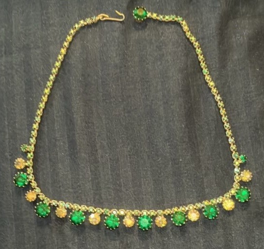 Vintage Weiss Stamped Emerald Rhinestone Necklace 15.5 Inches