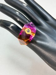 Lions International Abstract Raindown Ring Size 4.25 Vintage Lucite Modernist