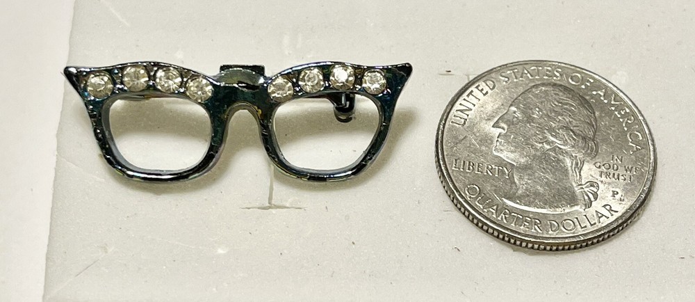 Vintage Mid Century Blue Iridescent Rhinestone Accented Cats Eye Glasses Brooch