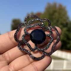 Vintage Violet & Dark Grey Rose Shaped Rhinestone Brooch Pin Purple Silver Tone