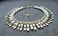 Lisner Vintage Jewelry Light Gold Tone Metal Panel Necklace & Unrelated Earrings