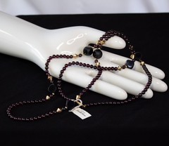 Vintage Single Strand Garnet Necklace With Black Agate Gemstones 36 in