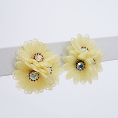 VTG Coro Cream Plastic Filigree Flower AB Rhinestone Clip On Earrings Costume