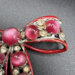 Vintage Coro Pink Moonglow Cabochon Bow Rhinestone Red Enamel Brooch Pin 2.5”