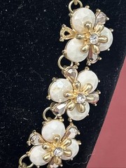 Vintage Coro Gold Tone Metal & Faux Pearl Flower Necklace Adjustable Boho READ