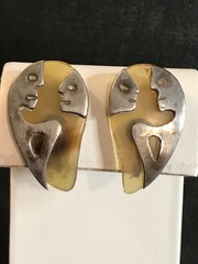 Vtg Sterling Silver & Horn or Lucite Modernist Man Woman Screw Earrings Mexico