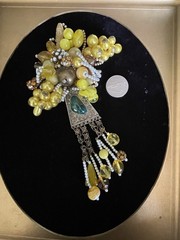 HUGE VINTAGE BROOCH HAND-WIRED GLASS BEADS Stone COLORFUL ATTRACTIVE FLOWER