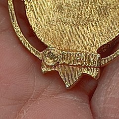 VTG SARAH COVENTRY Rose Marie Pendant Necklace Porcelain Floral Cameo Gold Tone