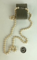 Vintage 50s faux glass pearl bead necklace Ivory 29 in, K102