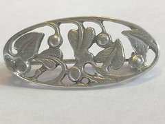 Vintage Sterling Silver Ivy Leaves Berries Brooch Pin Signed 