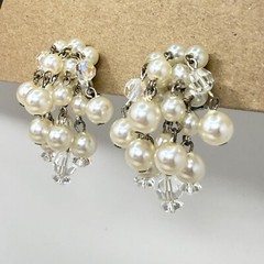 Vintage Imitation Pearl Dangle Drop Earrings Silver-Tone Mid Century Clip-on