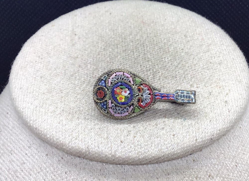 Vintage Gold Tone Costume Italian Mosaic Banjo Pin R836
