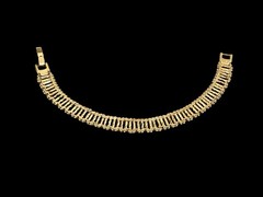 Vintage Lady Remington Gold Tone Bracelet~Beaded Edge Detail~1980s