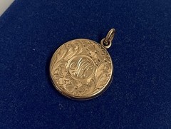 Filigree Nouveau gold filled Locket Floral Ornate Gf Pendant Vtg Victorian 1.1”