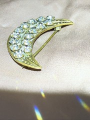Unusual Antique Victorian Crescent Moon Brooch Prong Set Rhinestones Pin 1880s