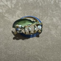 Sandor Vintage Rare Lilly Of The Valley Enamel Brooch EUC So Realistic! Signed