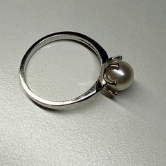Vintage 10 Karat White Gold Pearl Solitaire Ring Size 5 3/4 10K