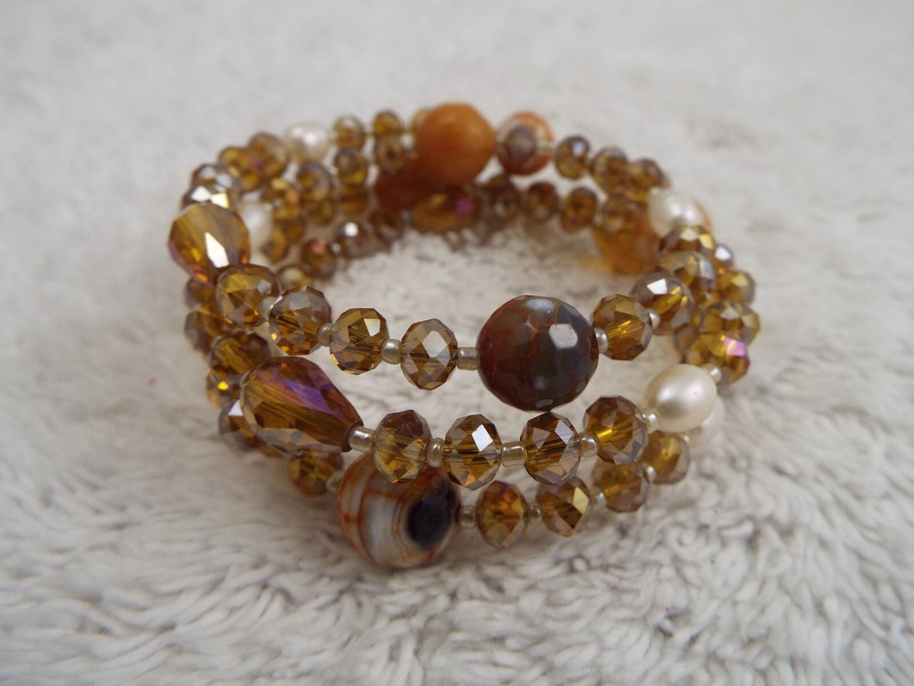 Pearl Stone Gold Crystal Bead Coil Bracelet (D50)