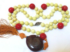 CHINESE VINTAGE CINNABAR JADE BEAD NECKLACE CARVED AMBER PENDANT, Silver Clasp