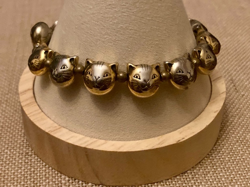 Vintage Cat Head Bead Bracelet 7.75″ Gold Tone & Silver Tone READ