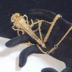 1928 Gold Tone Perfume Needle case Necklace Ornate Engraved Amphora Pendant 30in