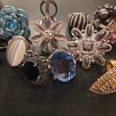 14pc Mixed Lot Vintage Style Rings & Stones, Gold & Silver Tone