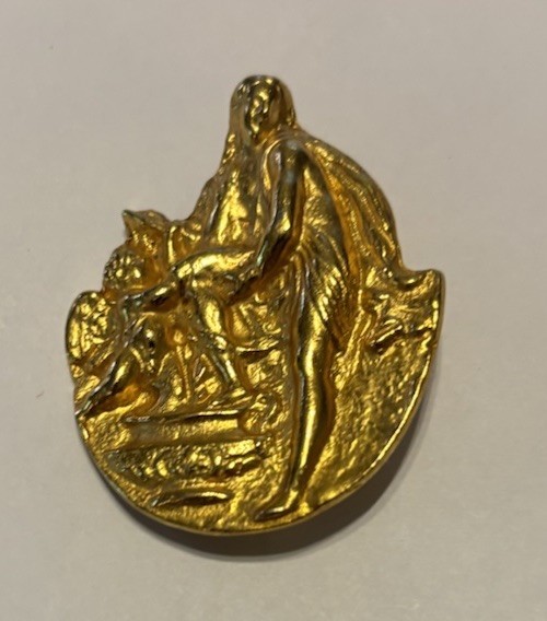 Vintage Alva Studios Venus Cherub Gold Tone Mythology Goddess Brooch Pin